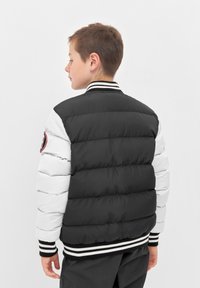 Bench REGGIE B - Chaqueta de invierno - black white