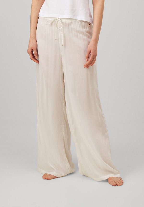 ESSENTIALS LONG PANTS - Pyjama bottoms - ivory