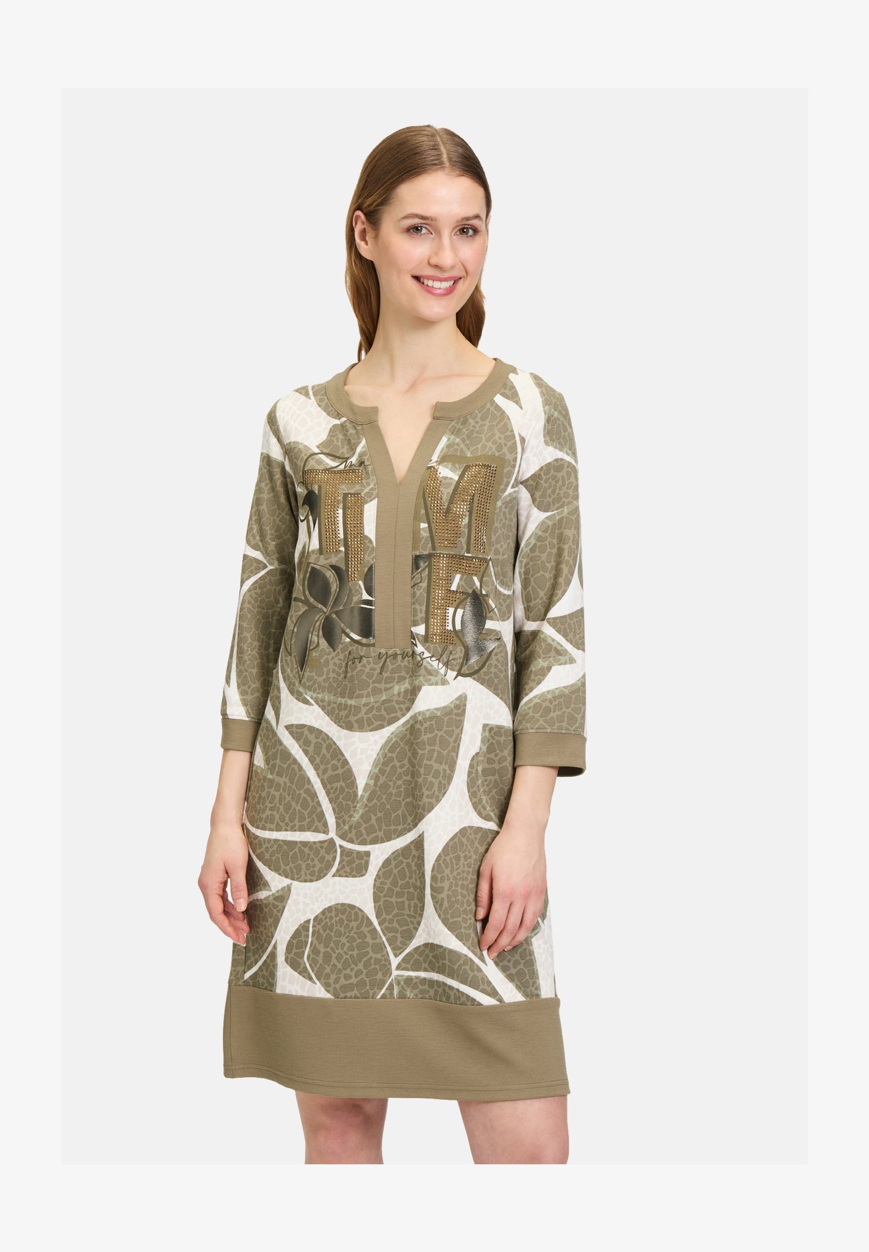Betty Barclay Abito Estivo Con Scollo A V E Stampa Animalier – Mezza Manica, Tasche, Vestibilità Comoda