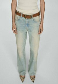 Mango Džíny Relaxed Fit - light blue