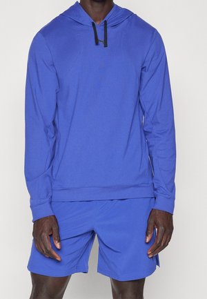 Blaues sportliches Hoodie- und Short-Set aus glattem Stoff. Verfügt über eine Kapuze, Zugband und Seitennähte. Leicht und atmungsaktiv.