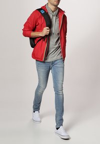 Thumbnail Image 2