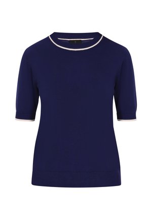 Tummansininen lyhythihainen neule, jossa on pyöreä pääntie. Sisältää vaaleanvärisen kontrast trimmin pääntiellä ja hihoissa. Sileä pinta.