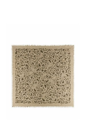 Tissu carré beige avec des motifs floraux et feuillus complexes marron foncé couvrant uniformément la surface, bordé de franges courtes sur tous les côtés.