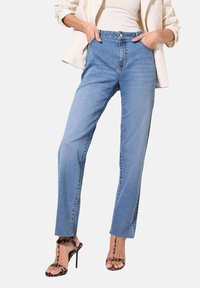 PETITE FIT - AUTHENTIC - Egyenes szárú farmer - mid blue denim