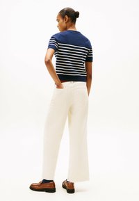 Tommy Hilfiger TONE BUTTON SHORT SLEEVE - Cardigan - placed thin white stp sweaters