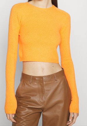 Stickad tröja - orange