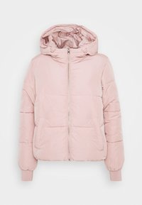 Prošívaná bunda v jemně růžové barvě, s předním zipem, kapucí se stahovacími šňůrkami a elastickými manžetami. Hladká textura s prošitým vzorem.
