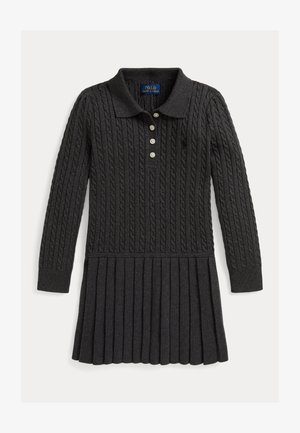 Melnas adītas kleitas ar izstrādātu ķermeņa tekstūru, apkakles kakla izgriezumu, trīs pogu apdari un plisētu svārku daļu.