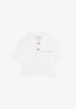 Witte cropped poloshirt met korte mouwen, bloemenvormige knopen en "MARC JACOBS" geschreven in strass-steentjes op de borst.