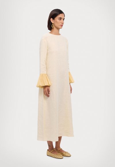 Sleeper CRUSOE MAXI DRESS  - Dolga obleka - coconut milk