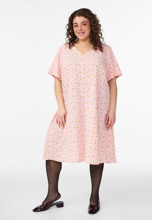 FLASH - MIT KURZEN ÄRMELN UND V-AUSSCHNITT
 - Robe de jour - rose flower
