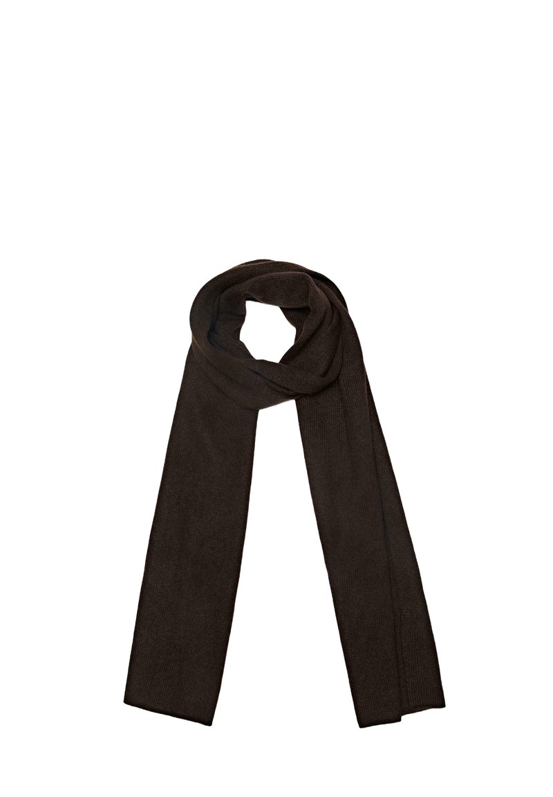 Brun strikket tørklæde med en blød tekstur, rektangulær form og en glat overflade. Ingen mønstre eller hardwaredetaljer til stede.