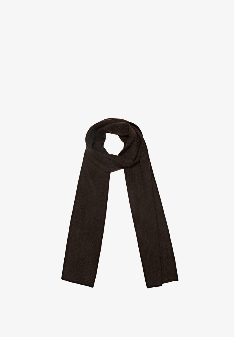 Brun strikket tørklæde med en blød tekstur, rektangulær form og en glat overflade. Ingen mønstre eller hardwaredetaljer til stede.