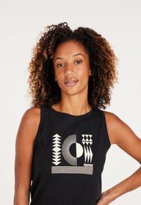 Protest PRTEVAN - Top - true black