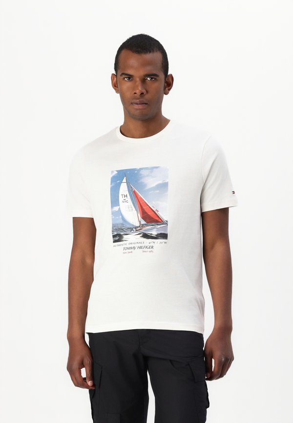 COLOR PHOTO PRINT TEE - Print T-shirt - ivory petal