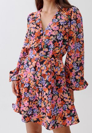 TUSSAH, Robe de jour - black