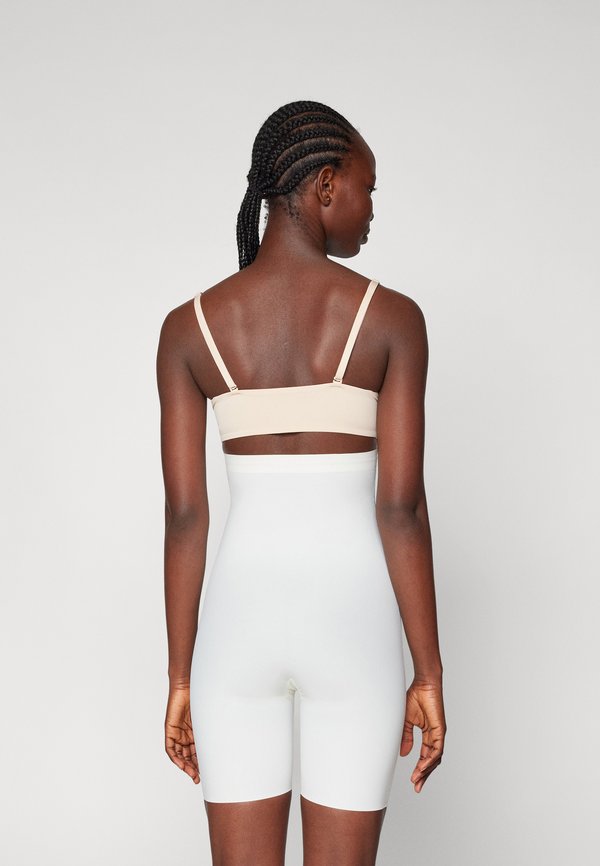 MAXI SEXY BERMUDA - Pants - barista3