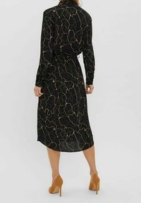 Vero Moda Sukienka koszulowa