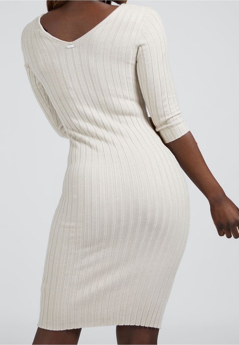 V Ausschnitt Geripptes Strickkleid Beige Guess Etuikleid Beige