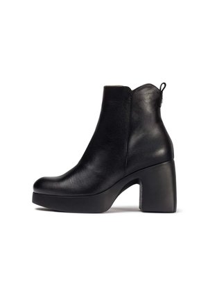 Platform ankle boots - black