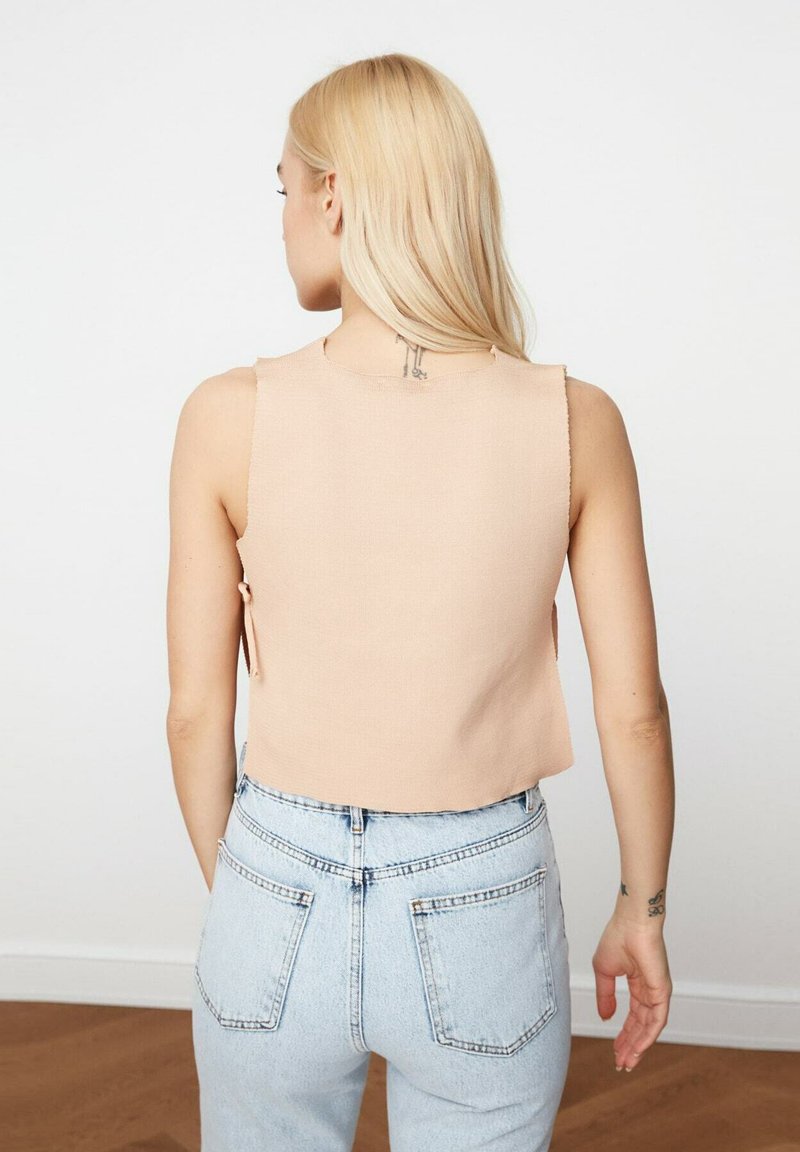 Damen T-Shirts | Trendyol Bluse beige - EB17430 Damen T-Shirts | Trendyol Bluse beige - EB17430