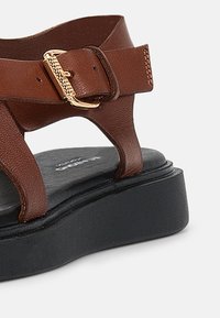 Vagabond CONNIE - Sandaler - cognac