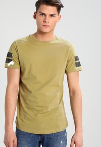 Jack & Jones JCOBORO TEE CREW NECK - T-shirts print - cedar