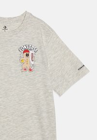 Converse WINTER HOLIDAY TEE - Nyomott mintás póló - grey heather