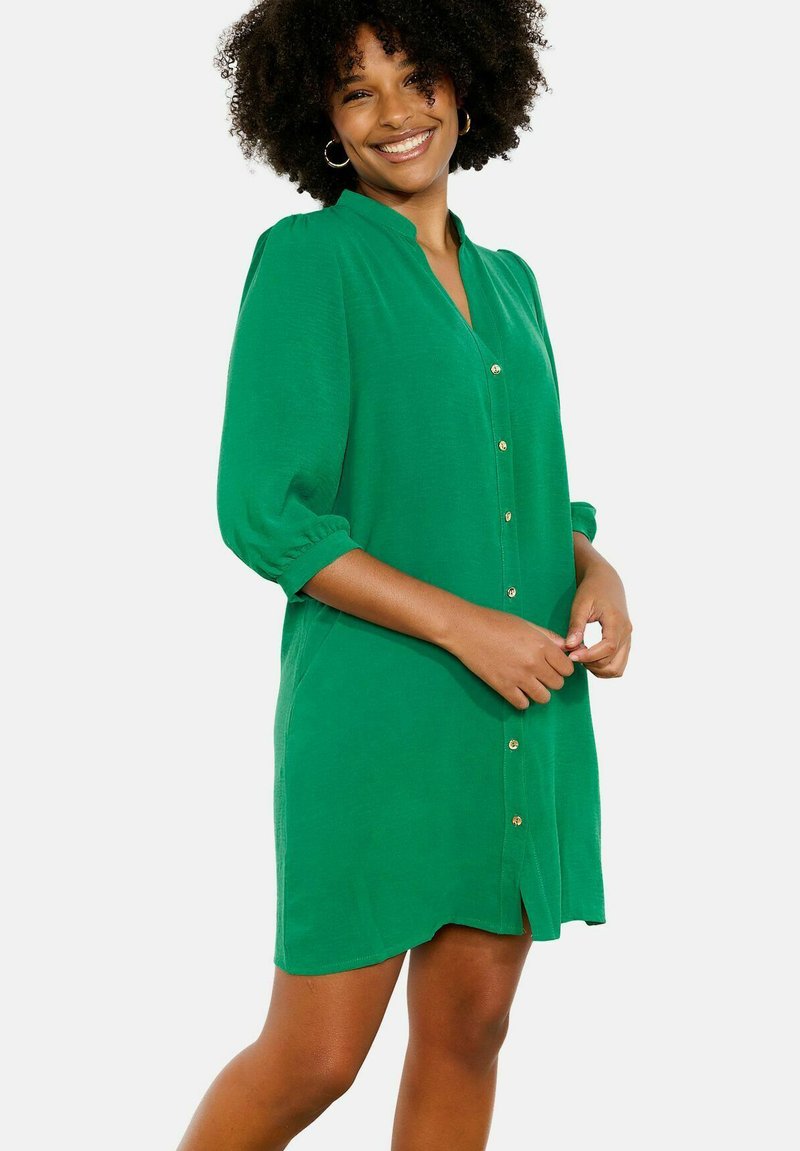 LolaLiza FLUID - Shirt dress - green emerald/green - Zalando.ie