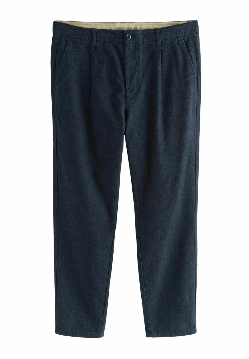 Dunkelblaue, leichte Hosen mit geradem Schnitt, die einen Knopfverschluss, zwei vordere Falten und Seitentaschen aufweisen. Glatte Stofftextur.