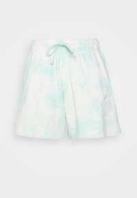 Svetle modré šortky s tkaninovým vzorem, elastickým pasem a nastavitelnou šňůrkou. Na levém stehně mají malé bílé logo Nike.