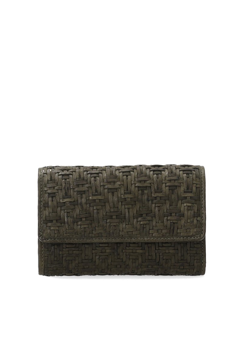 Gewebtes grünes Portemonnaie mit rechteckiger Form, das ein strukturiertes Oberflächenmuster und einen Klappverschluss aufweist. Hergestellt aus flexiblem Material.