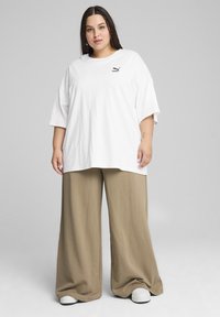 Puma BETTER CLASSICS RELAXED  - Treningo apatinė dalis - oak branch