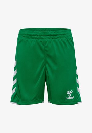 Groene sportshorts met elastische tailleband, witte chevronstrepen aan de zijkanten en een wit hummel-logo op het rechtervoorbeen.