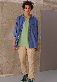Nike Sportswear Pantaloni cargo - hemp/black