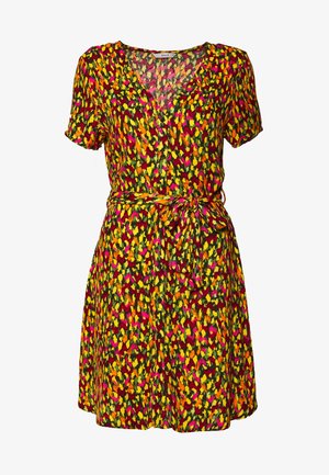 Knopf-vorn Kurzarmkleid mit V-Ausschnitt, Taillenband und buntem abstraktem Muster in Rot, Gelb, Orange, Grün und Pink.