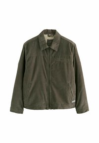 Chaqueta de pana verde oliva con cremallera frontal, dos bolsillos laterales, un bolsillo en el pecho con cremallera y un suave forro en el interior visible en el cuello.
