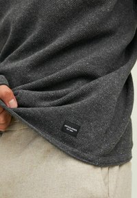 Jack & Jones JJEHILL ROLL NECK - Maglione - dark grey melange
