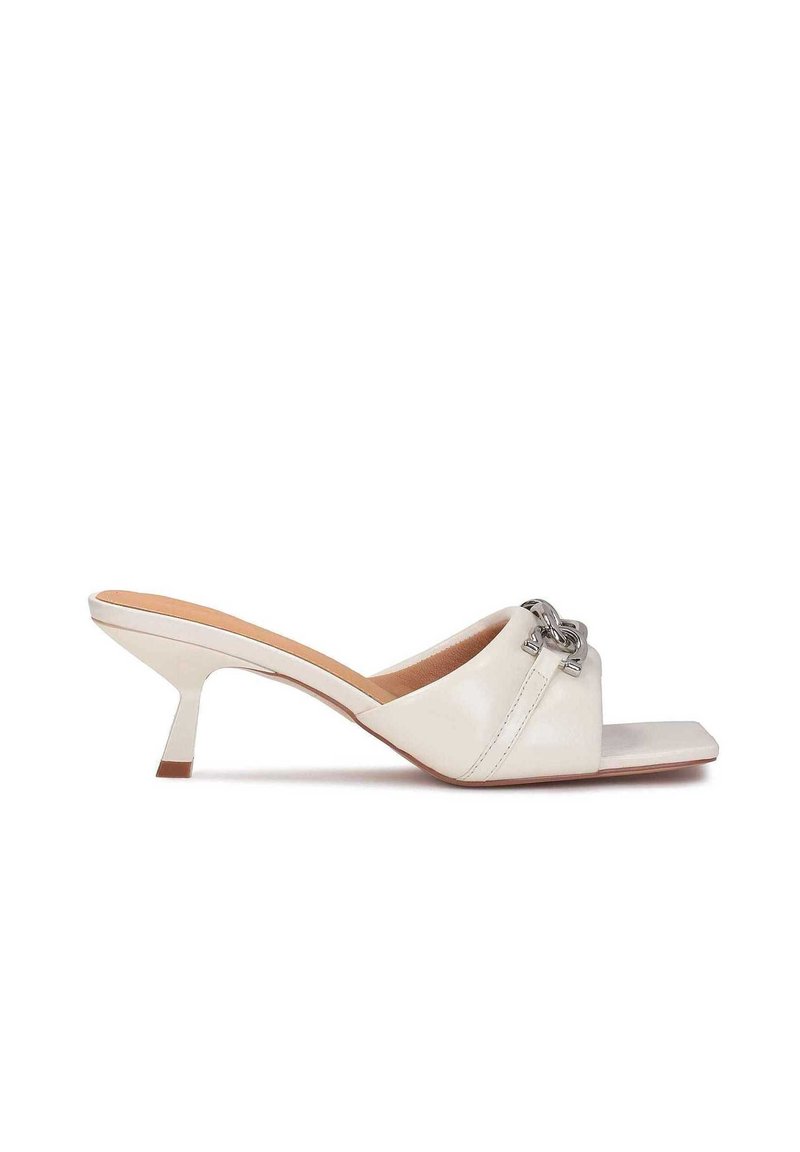 Kazar Studio Muiltjes met hak crème