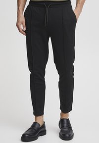 11 Project PRPALMER REGULAR FIT - Joggebukse - black