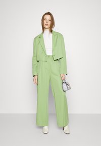 Monki Calças - green