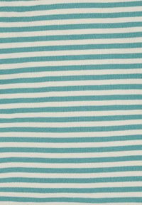 Tessuto rigato con strisce orizzontali alternate turchesi e bianche, caratterizzato da una texture a coste, adatto per applicazioni nell'abbigliamento.