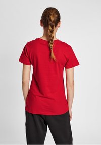 Hummel T-shirts basic - red