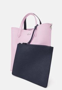 Lacoste SHOPPING BAG SET - Mala de mão - albizia marine