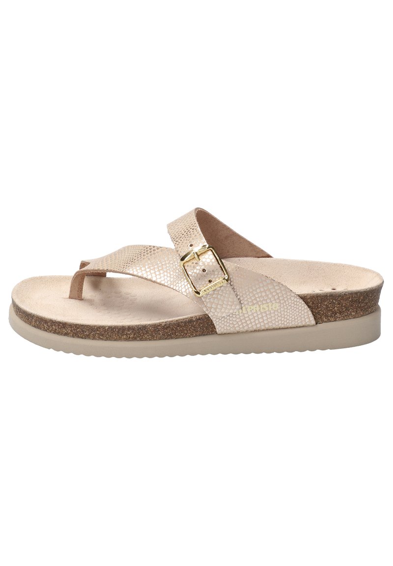 Sandale flip-flop beige avec des brides synthétiques texturées, détails en boucle dorée, semelle intermédiaire en liège et semelle extérieure en caoutchouc beige.