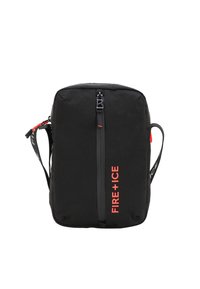 Vald, black
