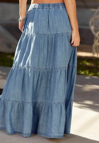 Next TIERED LIGHTWEIGHT - Maxisukňa - blue