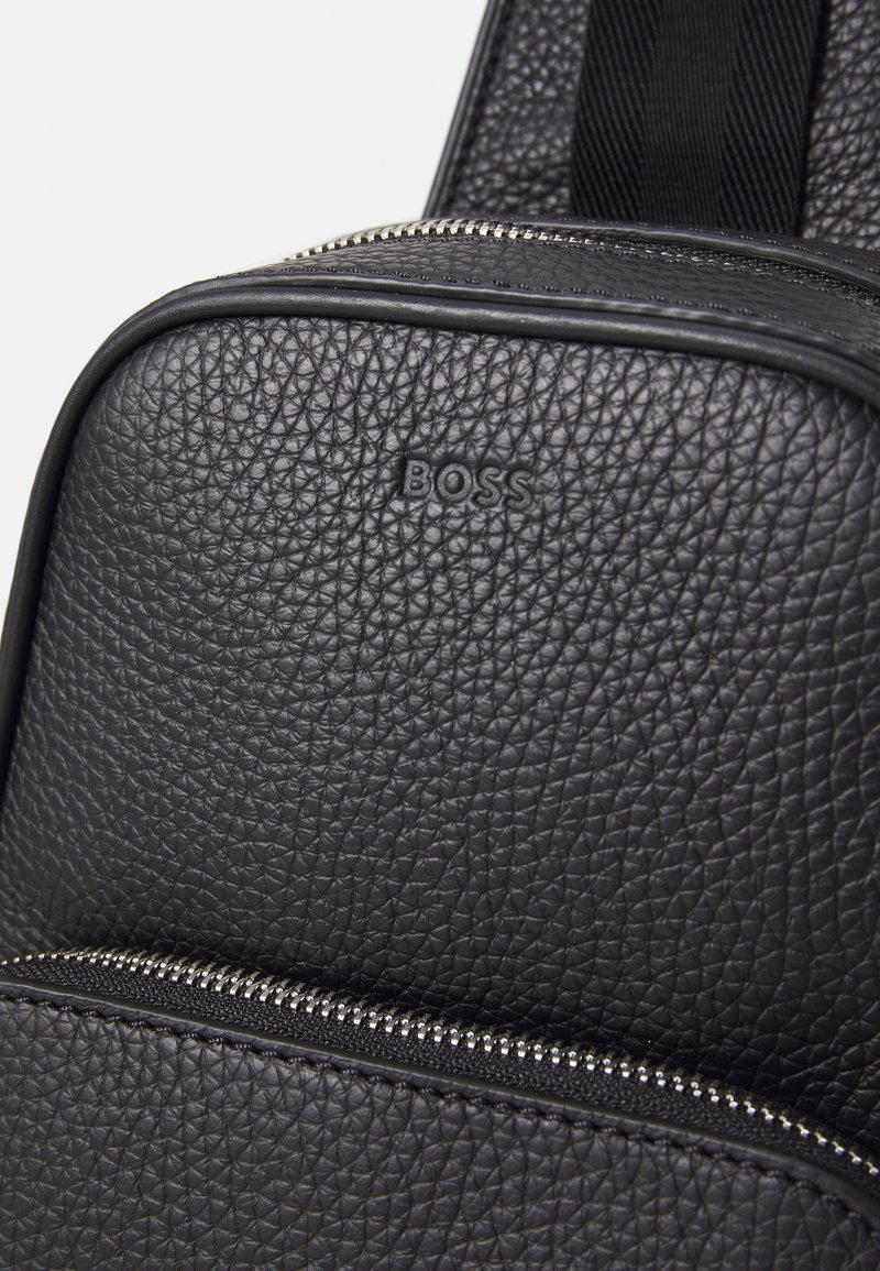 crosstown leather monostrap backpack boss Sling bag grained cow black and works as hard as you do. BOSS RAY MONOSTRAP - Cross