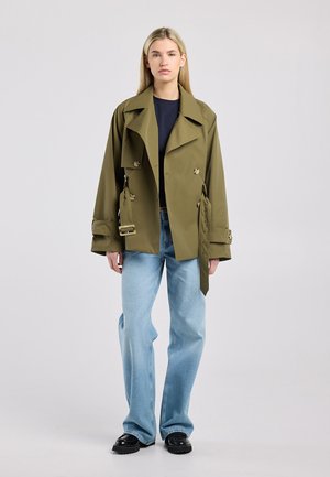 America Today Lichte jas - olive